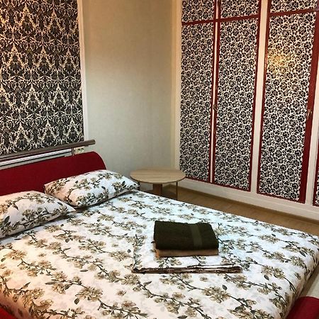Kyiv Apartment In Pechersk On Oleksandra Kopylenko المظهر الخارجي الصورة